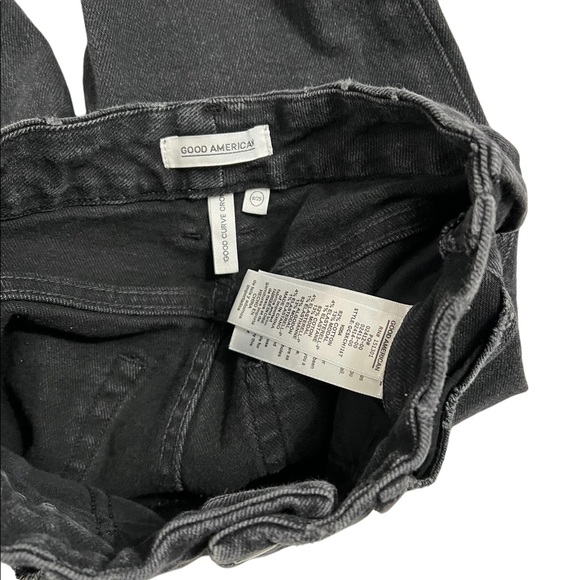 Good American Good Curve Crop 8/29 - Picture 8 of 11